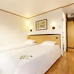 Campanile Moulins Szálloda 3*