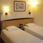 Campanile Moulins Hotel 3*