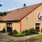Campanile Moulins Avermes