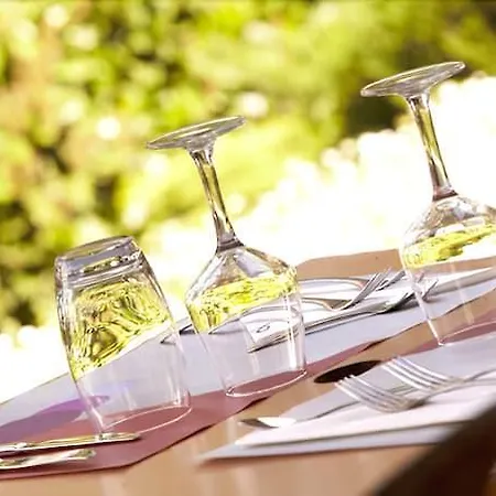 Campanile Moulins Hotel Avermes