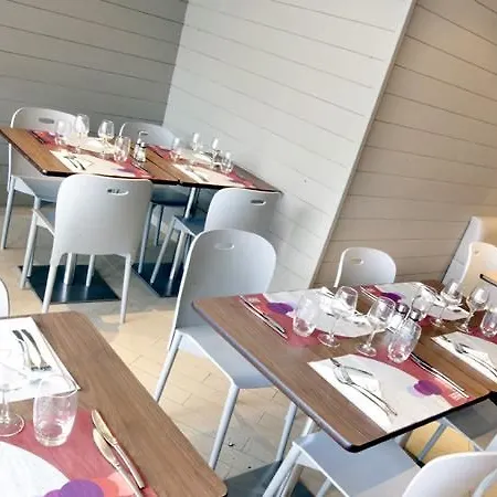 Campanile Moulins Hotel Avermes