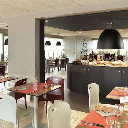 Hotel Campanile Nature - Moulins Avermes