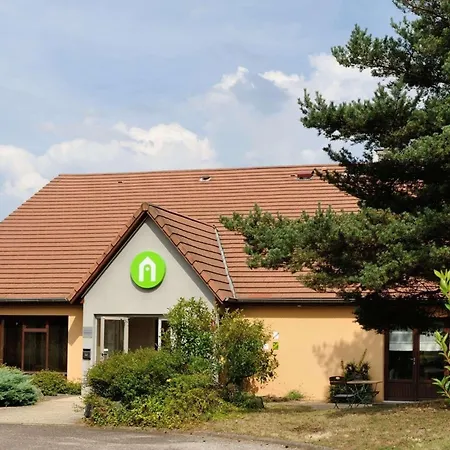 Hotel Campanile Moulins 3*