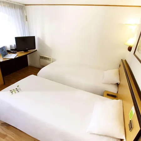 Campanile Nature - Moulins Hotell