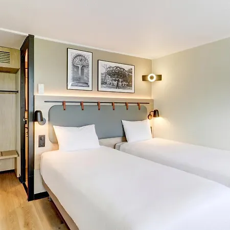 Campanile Nature - Moulins 酒店 3*
