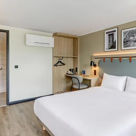 Hotel Campanile Nature - Moulins Avermes