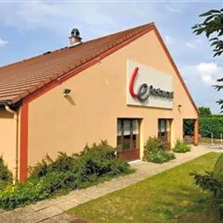Hotel Campanile Nature - Moulins Avermes