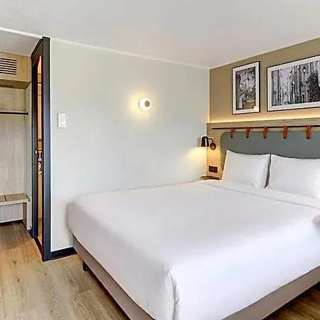 Campanile Nature - Moulins 3* Avermes