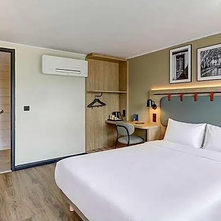 Campanile Nature - Moulins Hotel