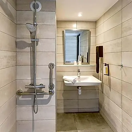 Hotel Campanile Nature - Moulins Avermes