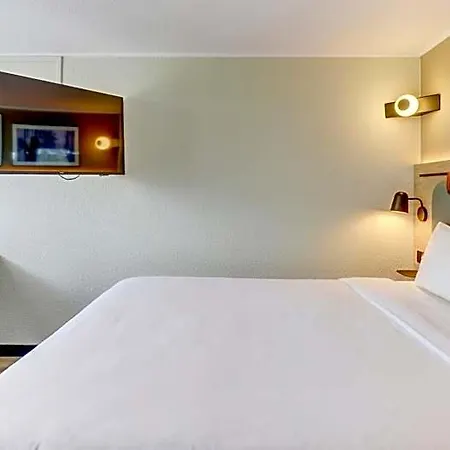 Campanile Nature - Moulins Hotel