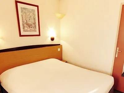 ホテル Campanile Nature - Moulins