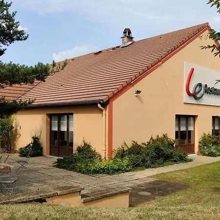 Campanile Moulins 3*