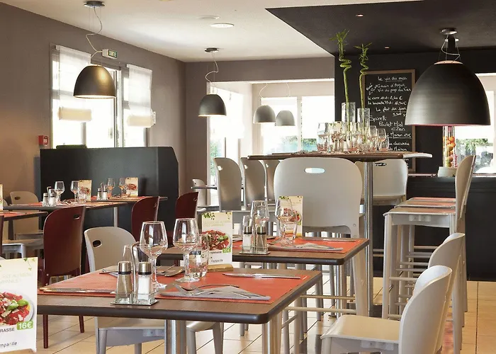 Hotel Campanile Moulins Avermes