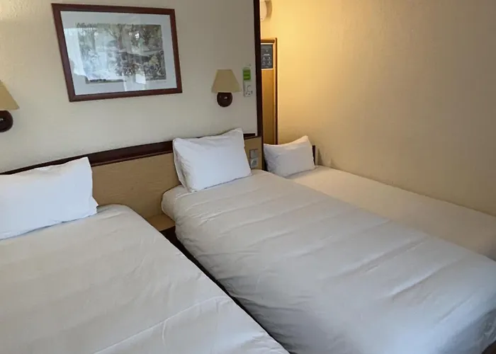 Hotel Campanile Moulins Avermes