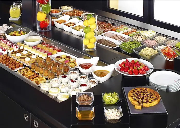 Campanile Moulins 3*