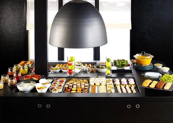 Campanile Moulins Hotel Avermes